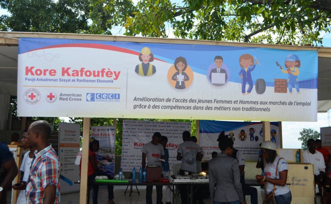 Hait&iacute;: Una capacitaci&oacute;n profesional de alto nivel para las y los j&oacute;venes de Carrefour-feuilles (en ingl&eacute;s)